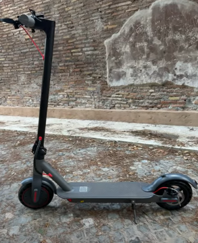 AOVO®M365 Pro electric scooter, 30km mileage, APP RC secure lock, Ultra-light & folding | With charger | Big price cut photo review